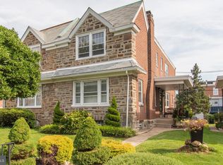 803 Fanshawe St, Philadelphia, PA 19111