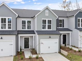 1006 Poets Walk Rd, Whitsett, NC 27377