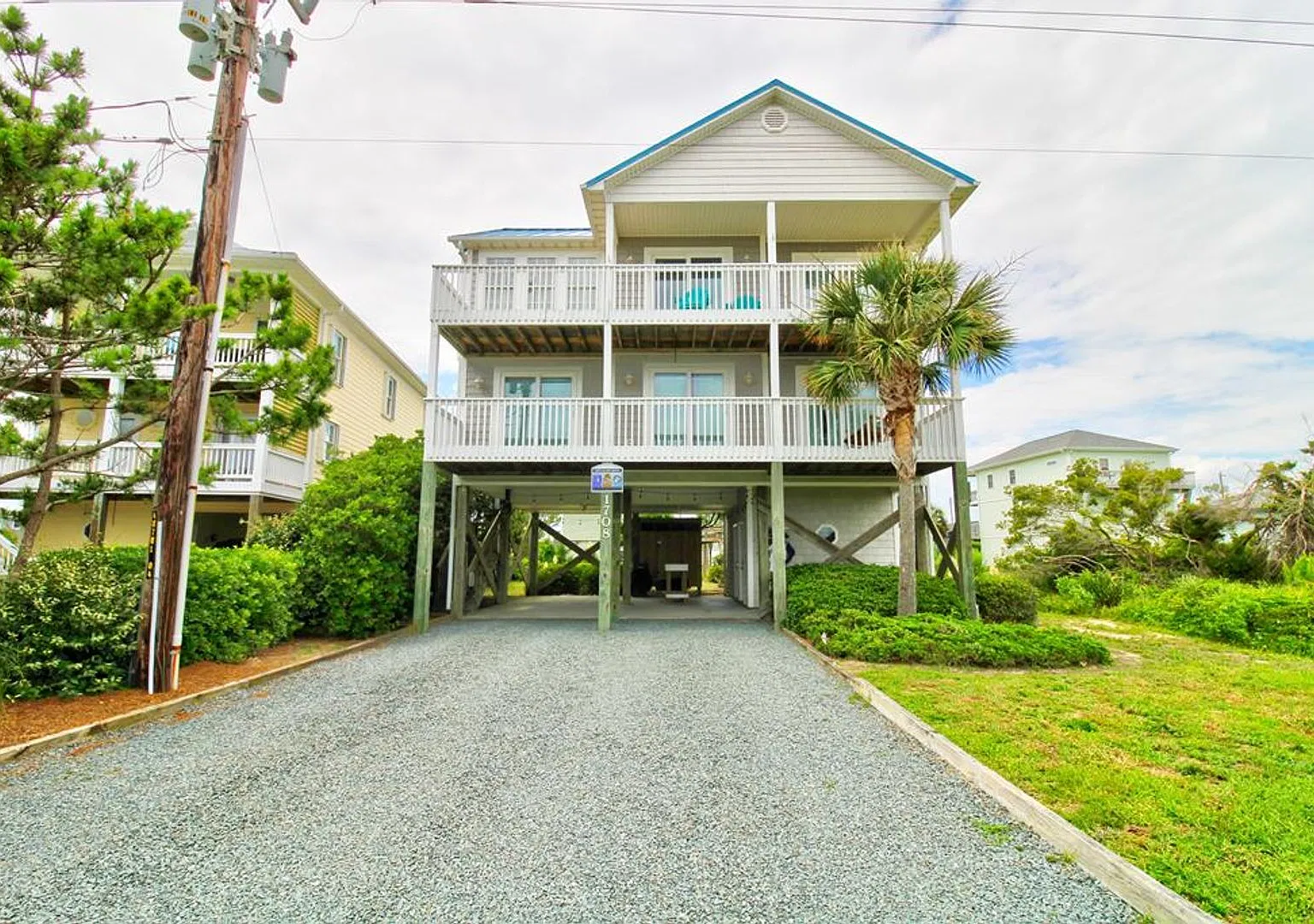 Off Season Rental: 4 Bedroom Home On South Topsail Available January 11th, 2027- April 30th, 2027 — Photo 2