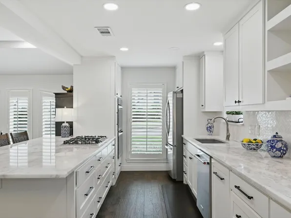 1709 Sutters Mill Dr, Carrollton, TX 75007