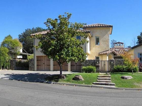 1st image of 247 Saint Andrews Dr