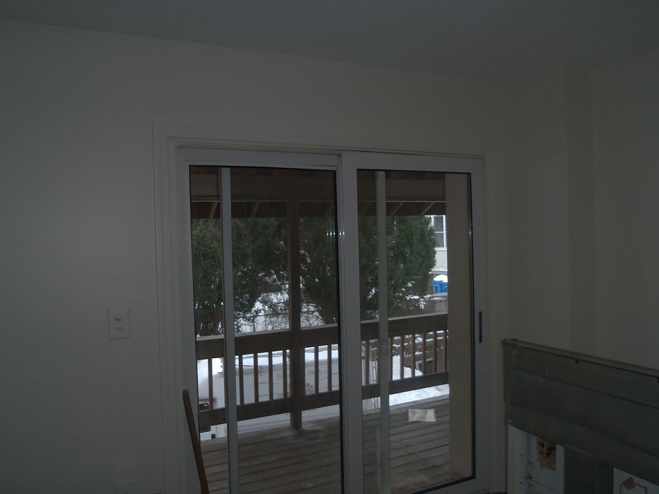 2nd image of 17 Divinity St