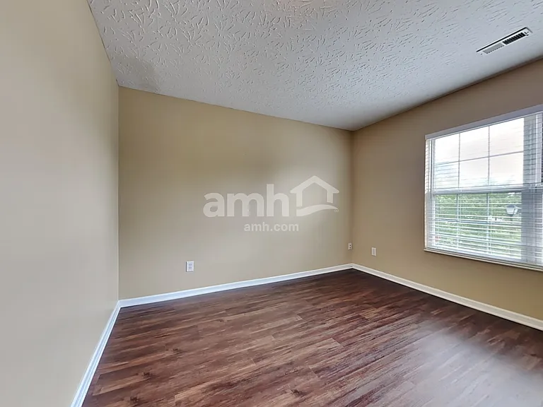3036 Abby Way — Photo 14