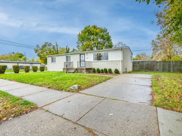 167 N Broadway St, Mount Clemens, MI 48043