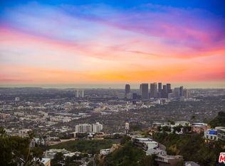 1701 Viewmont Dr, Los Angeles, CA 90069