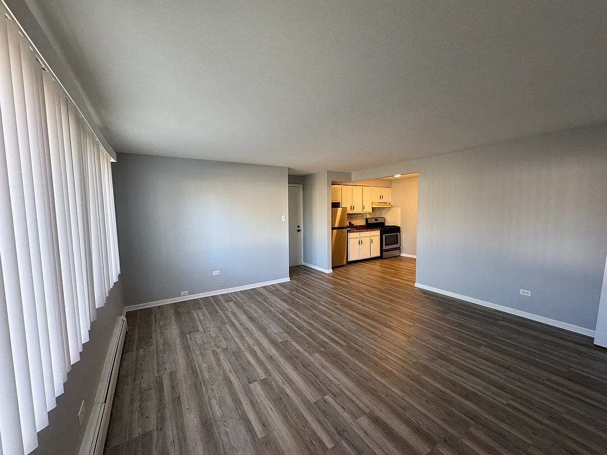 Building Photo - 550 Eichler Dr #1N