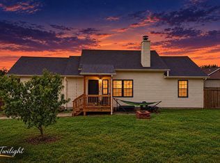 218 Orchard Dr, Nicholasville, KY 40356