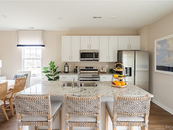 2nd image of 4023 Grand Reserve #B7