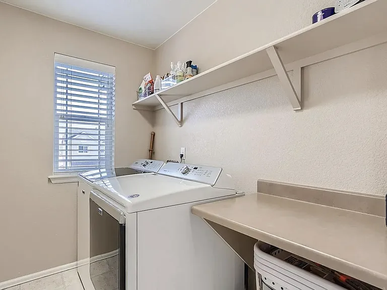 110 Stewart Way — Photo 31