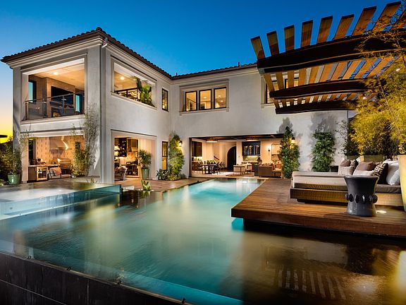 Cahill Model Outdoor Space