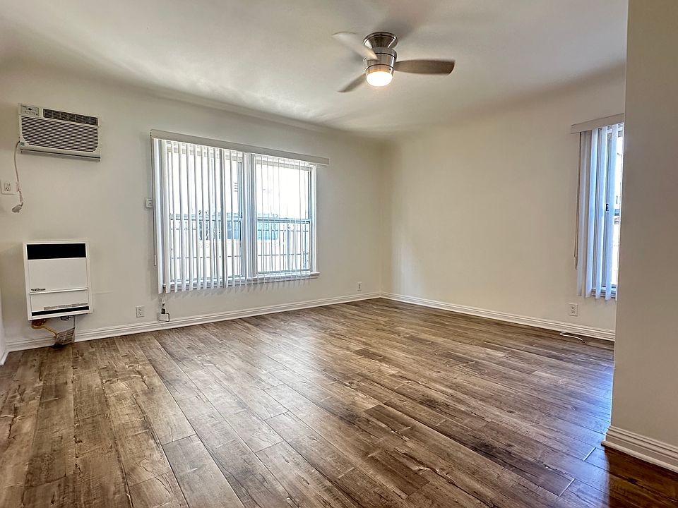 1st image of 265 S Manhattan Pl APT 8