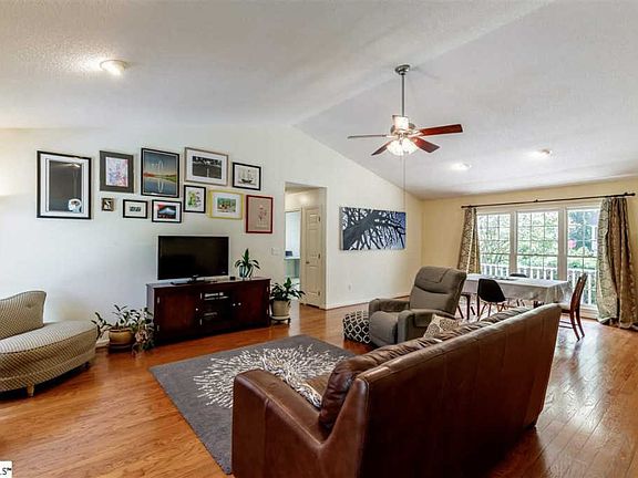 4th image of 8 McBee Chapel Rd
