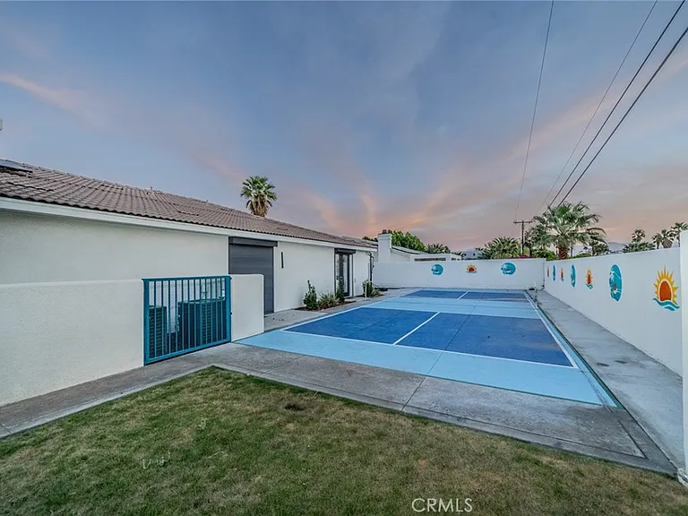 2932 Sunrise Way — Photo 39