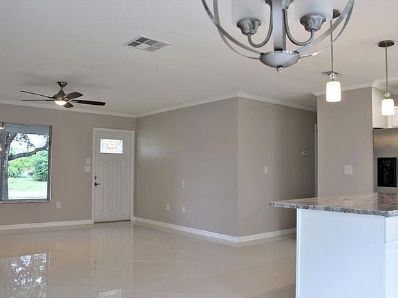 4th image of 22202 Elmira Blvd
