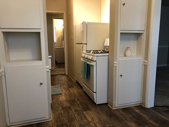5th image of 1625 H St APT 4