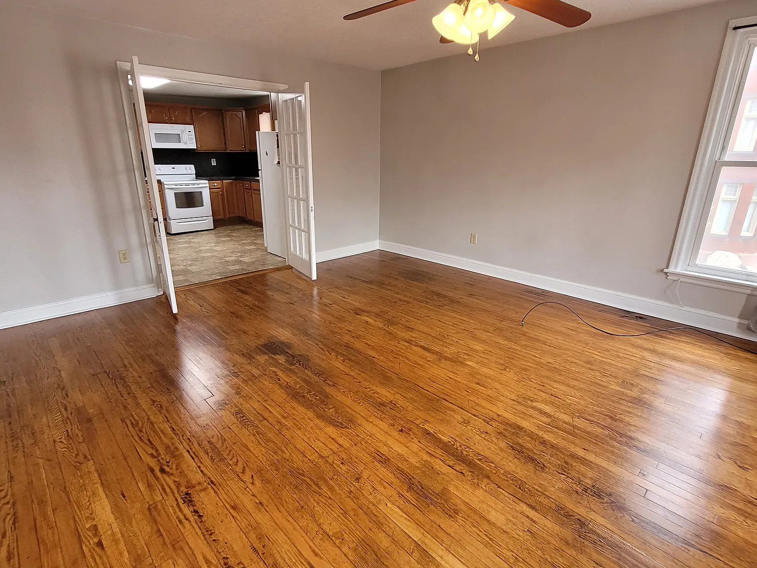 2 bed, 850 sqft, $1,195 — Photo 4