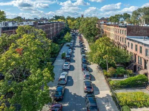 331 Hoyt Street image 10 of 12