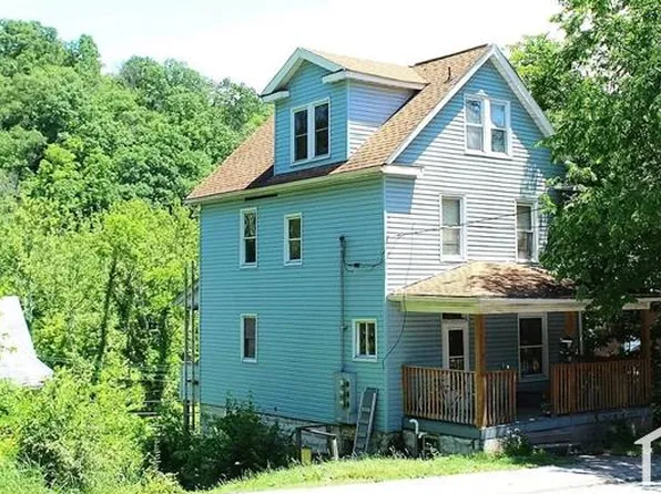 565 E Brockway Ave #A, Morgantown, WV 26501