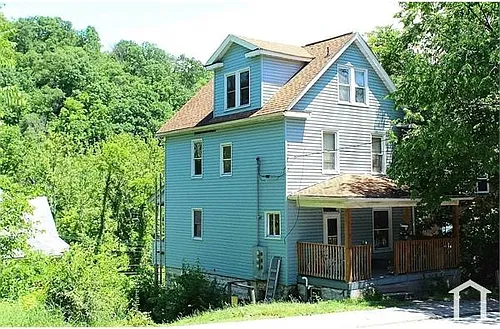 565 E Brockway Ave #A Photo 1