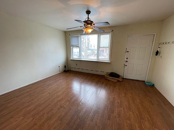 5th image of 163 Bay 46th St #1