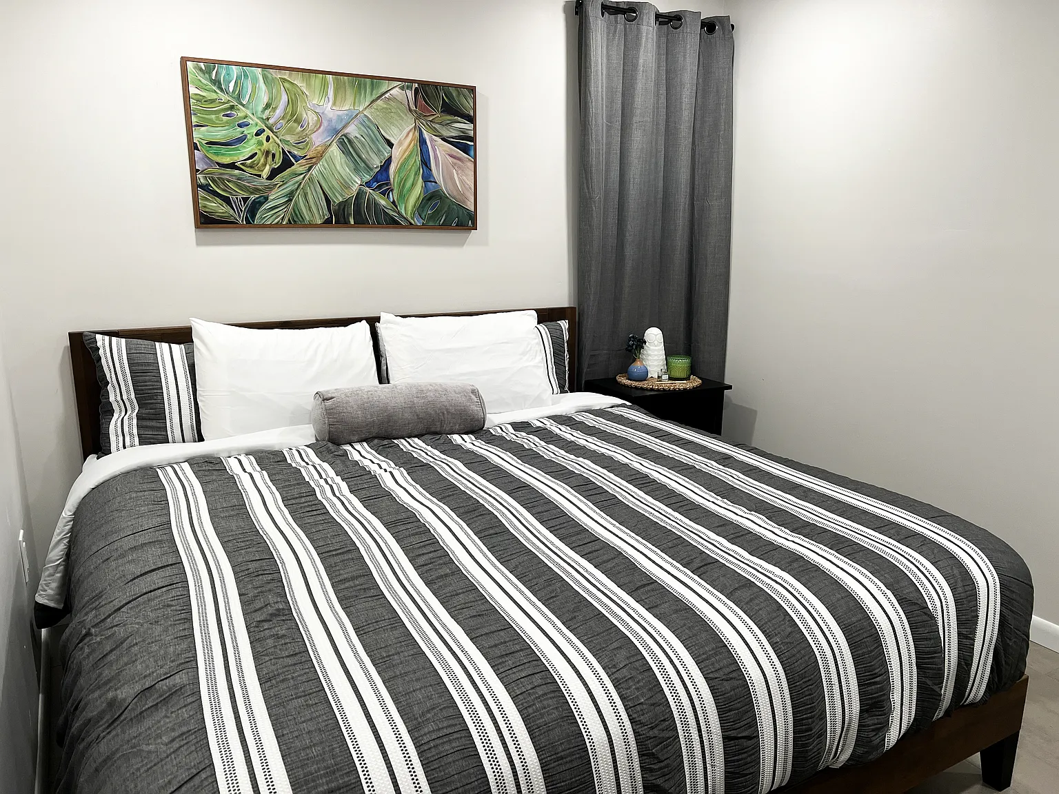 1 bed, 450 sqft, $2,100 — Photo 3