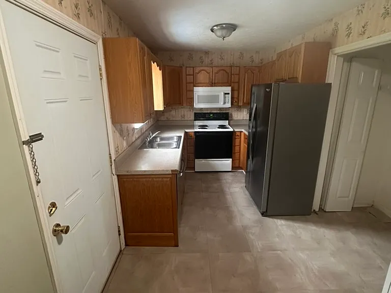 2860 Banks Mill Rd SE #B — Photo 8