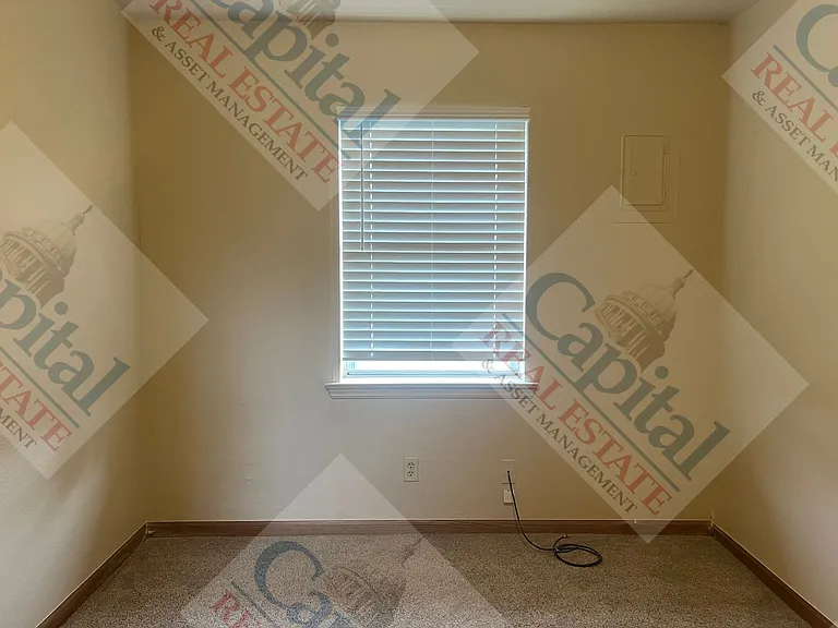 18251 SE 29th St — Photo 11