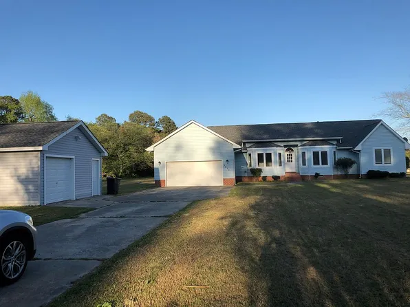 3282 Lake Prince Dr, Suffolk, VA 23434