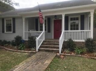 240 Ridgewood Dr, Metairie, LA 70005