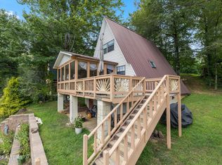 5602 Lakeshore Dr, Tallassee, TN 37878