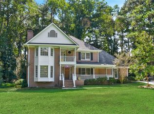 2160 Skyland Cove Ln, Snellville, GA 30078