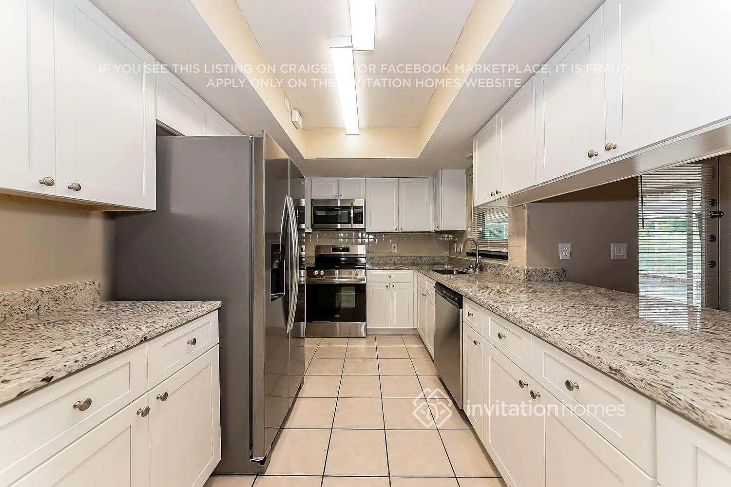 7325 Claries Dr Sarasota, FL 34243 — Photo 4