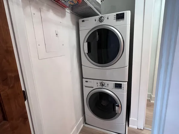 24 E 300 N APT 4, Salt Lake City, UT 84103