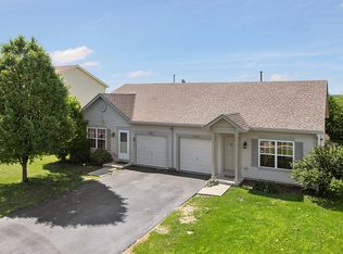 1218 Burns Ln, Minooka, IL 60447