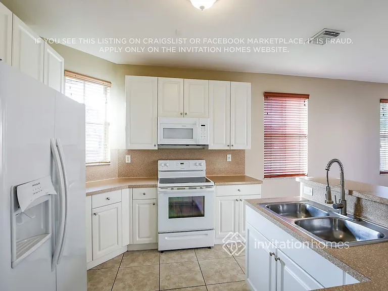 11783 SW 153rd Pl — Photo 9