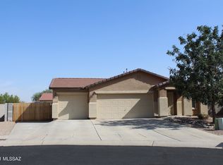 5664 W Copperhead Dr N, Tucson, AZ 85742
