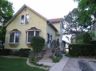 1623 McGovern St, Highland Park, IL 60035