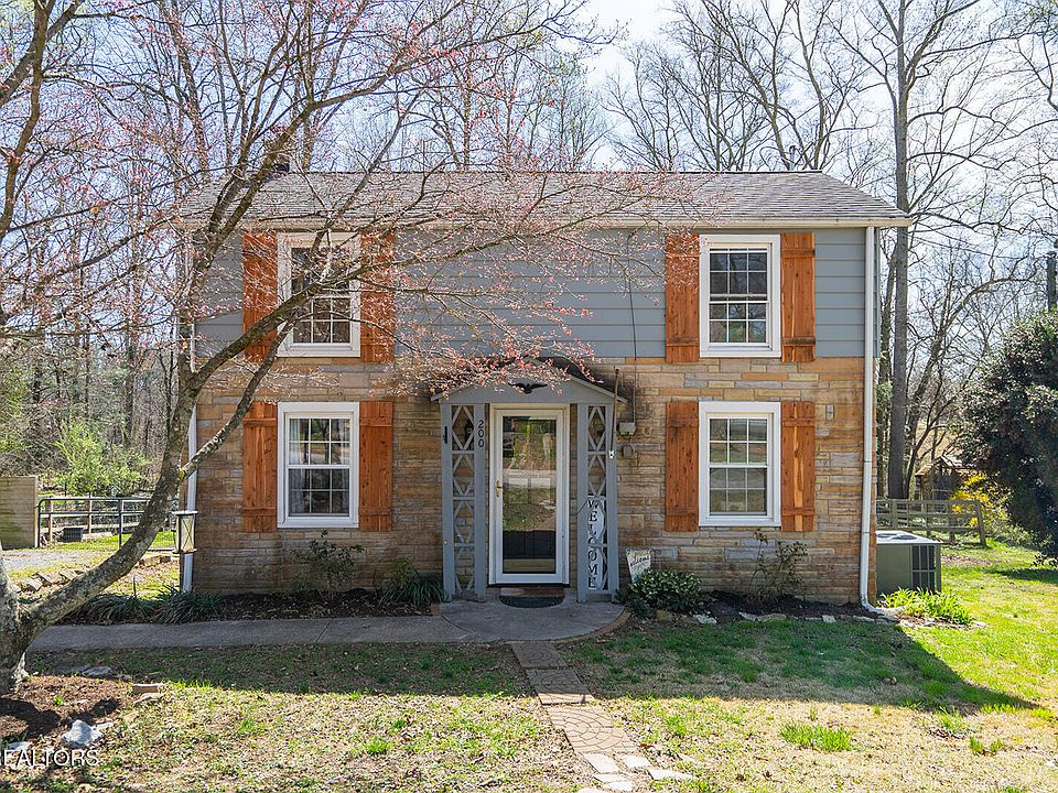 1st image of 200 Oak Rd