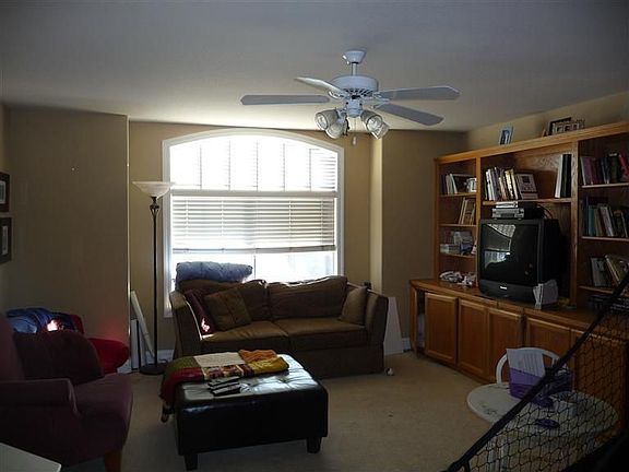 3rd image of 5411 Evan Ct