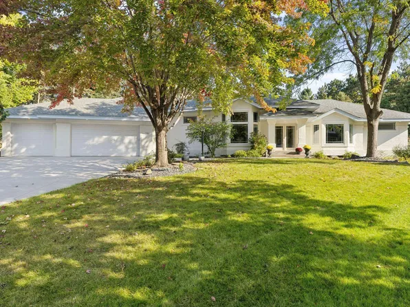 681 Cedar View Ct, Shoreview, MN 55126