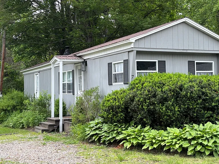 7 Pierce Rd — Photo 15