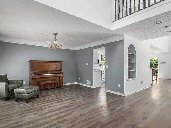 5th image of 141 Rivers Edge Way