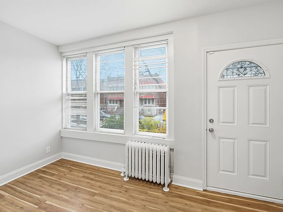4th image of 1331 Noble Ave Basement 1
