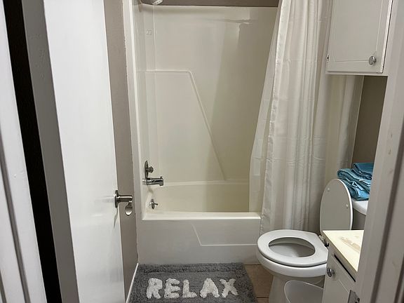 3rd image of 3230 Pearl St APT 20