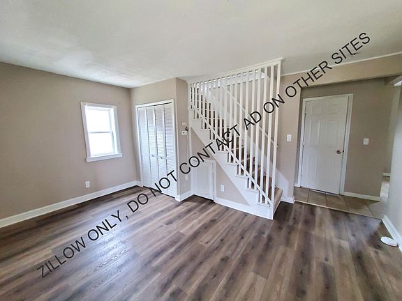 3rd image of 1251 E Kalama Ave