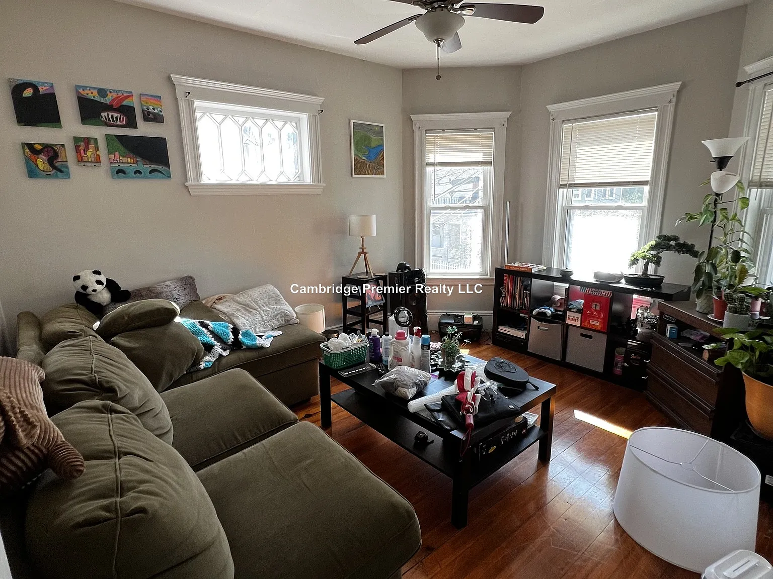 3 bed, 1100 sqft, $3,300 — Photo 2