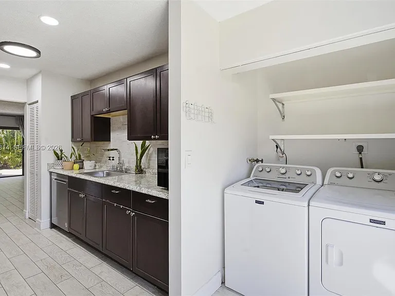 2950 NW 106th Ave #8 — Photo 21