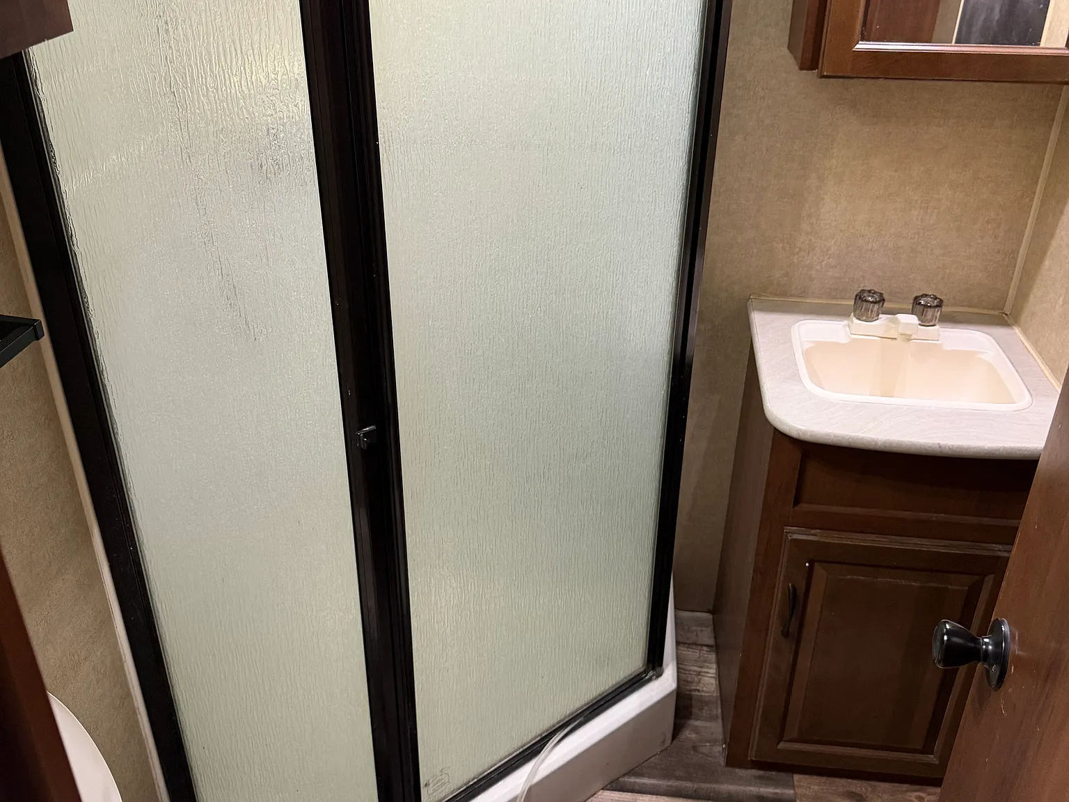 1 bed, $900 — Photo 2