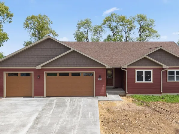 402 Roosevelt St, Baraboo, WI 53913