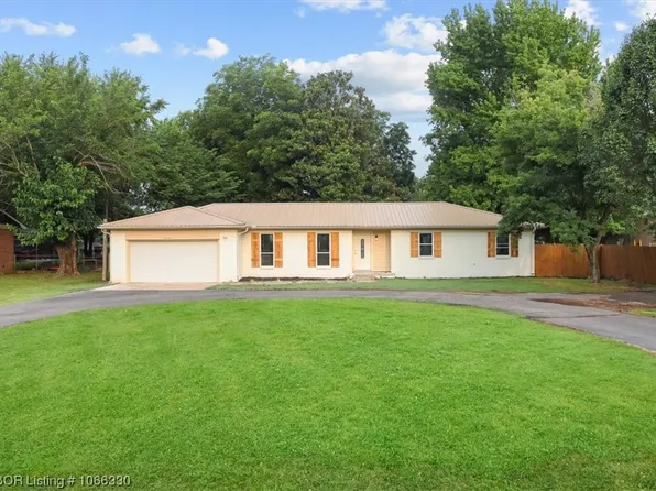 201-2 N Pocola Blvd, Pocola, OK 74902